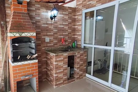 Casa de condomínio à venda com 110m², 3 quartos e 1 vagaTerraço