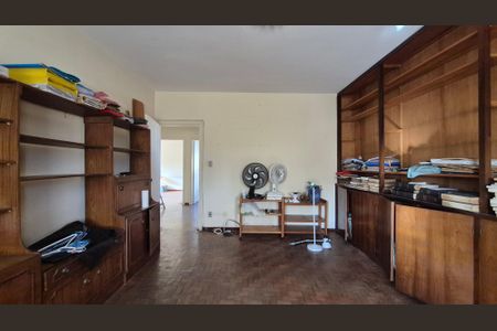 Casa à venda com 306m², 4 quartos e 2 vagasQuarto 1