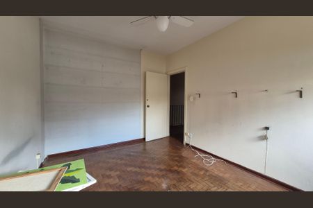 Casa à venda com 306m², 4 quartos e 2 vagasQuarto 3