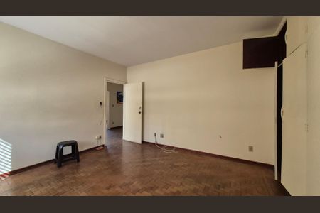 Casa à venda com 306m², 4 quartos e 2 vagasQuarto 2