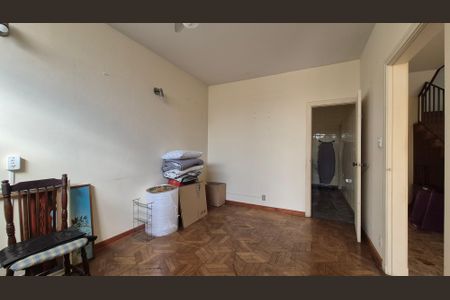 Casa à venda com 306m², 4 quartos e 2 vagasSala 2