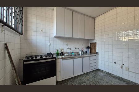Casa à venda com 306m², 4 quartos e 2 vagasCozinha