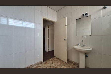 Casa à venda com 306m², 4 quartos e 2 vagasBanheiro Social