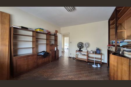 Casa à venda com 306m², 4 quartos e 2 vagasQuarto 1