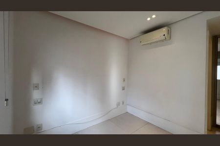 Apartamento para alugar com 87m², 3 quartos e 3 vagas Apartamento para alugar com 87m², 3 quartos e 3 vagasSuite