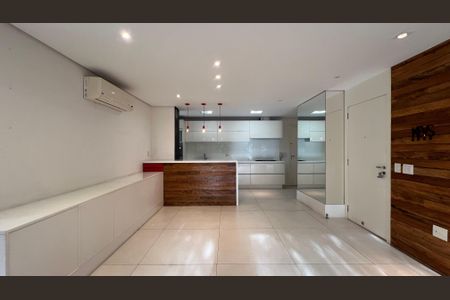 Sala de apartamento para alugar com 3 quartos, 87m² em Cerqueira César, São Paulo