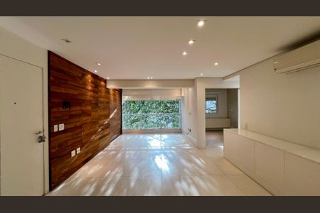 Sala de apartamento para alugar com 3 quartos, 87m² em Cerqueira César, São Paulo