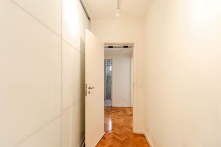 Apartamento à venda com 130m², 3 quartos e 1 vagaCloset da Suíte