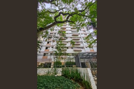 Apartamento à venda com 130m², 3 quartos e 1 vagaFachada