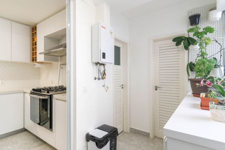 Apartamento à venda com 130m², 3 quartos e 1 vagaÁrea de Serviço