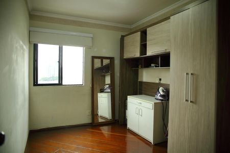 Apartamento à venda com 62m², 2 quartos e 2 vagasQuarto 2