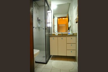 Apartamento à venda com 62m², 2 quartos e 2 vagasBanheiro Social