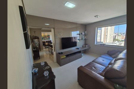 Apartamento à venda com 200m², 4 quartos e 3 vagas Apartamento à venda com 200m², 4 quartos e 3 vagasSala tv
