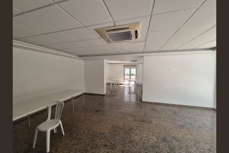 Apartamento à venda com 200m², 4 quartos e 3 vagas Apartamento à venda com 200m², 4 quartos e 3 vagasÁrea comum