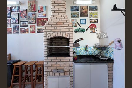 Casa à venda com 154m², 4 quartos e 2 vagas Casa à venda com 154m², 4 quartos e 2 vagasÁrea gourmet