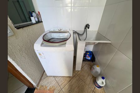 Casa à venda com 154m², 4 quartos e 2 vagas Casa à venda com 154m², 4 quartos e 2 vagasÁrea de Serviço