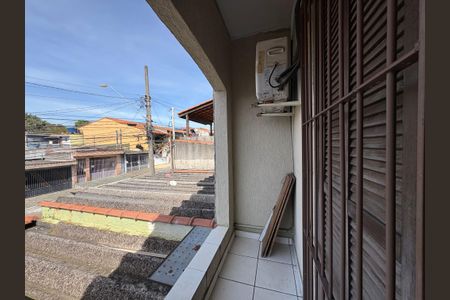 Casa à venda com 154m², 4 quartos e 2 vagas Casa à venda com 154m², 4 quartos e 2 vagasSalada do Quarto 1