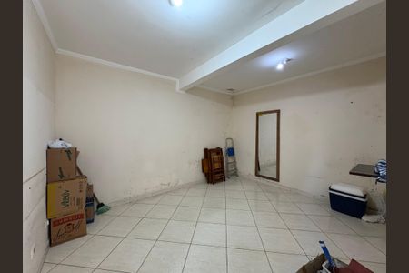 Casa à venda com 154m², 4 quartos e 2 vagas Casa à venda com 154m², 4 quartos e 2 vagasSala da edícula