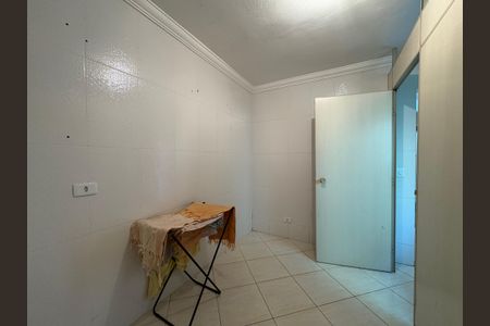 Casa à venda com 154m², 4 quartos e 2 vagas Casa à venda com 154m², 4 quartos e 2 vagasQuarto da edícula