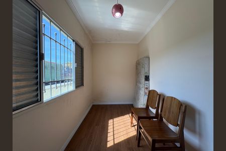 Casa à venda com 154m², 4 quartos e 2 vagas Casa à venda com 154m², 4 quartos e 2 vagasQuarto 2