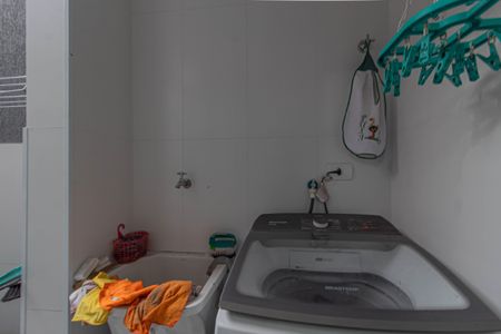 Casa de condomínio à venda com 70m², 2 quartos e 1 vagaÁrea de Serviço