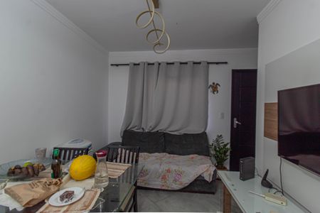 Sala de casa de condomínio à venda com 2 quartos, 70m² em Vila Granada, São Paulo