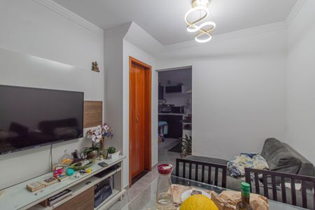Sala de casa de condomínio à venda com 2 quartos, 70m² em Vila Granada, São Paulo