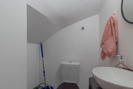 Casa de condomínio à venda com 70m², 2 quartos e 1 vagaBanheiro