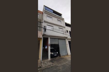 Studio para alugar com 38m², 1 quarto e sem vaga Studio para alugar com 38m², 1 quarto e sem vagaFachada + Placa