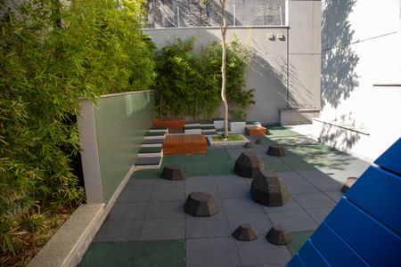 Studio para alugar com 33m², 1 quarto e sem vaga Studio para alugar com 33m², 1 quarto e sem vagaÁrea comum - Playground