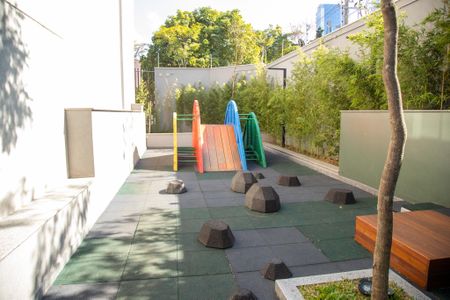 Studio para alugar com 33m², 1 quarto e sem vaga Studio para alugar com 33m², 1 quarto e sem vagaÁrea comum - Playground