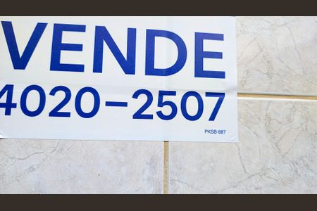 Casa à venda com 80m², 3 quartos e 1 vaga Casa à venda com 80m², 3 quartos e 1 vagaplaca