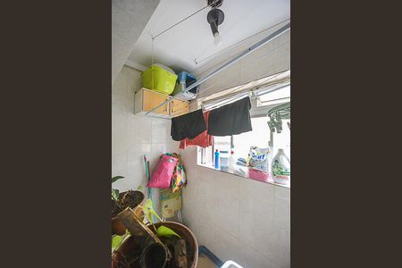 Apartamento à venda com 64m², 2 quartos e 1 vagaÁrea de Serviço