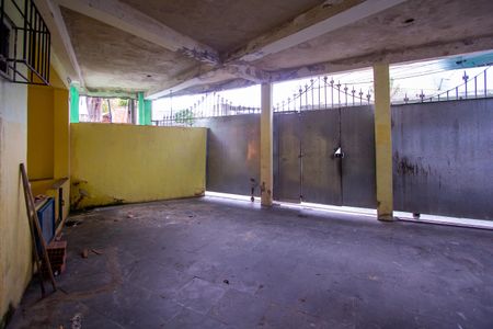 Casa para alugar com 120m², 2 quartos e 2 vagasQuintal