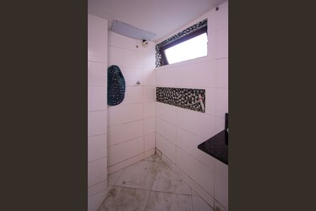 Casa para alugar com 120m², 2 quartos e 2 vagasBanheiro Social