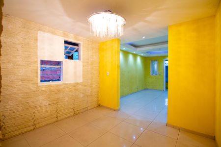 Casa para alugar com 120m², 2 quartos e 2 vagasSala