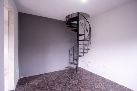 Sala de casa para alugar com 2 quartos, 373m² em Mutua, São Gonçalo