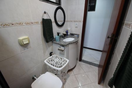 Casa à venda com 135m², 3 quartos e 1 vagaSuíte 1 - Banheiro