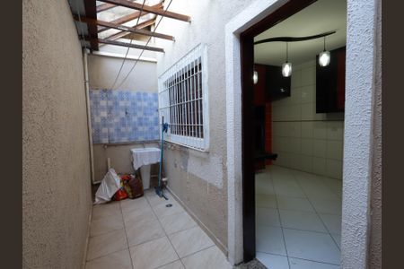 Casa à venda com 135m², 3 quartos e 2 vagasÁrea de Serviço