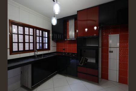 Casa à venda com 135m², 3 quartos e 2 vagasCozinha
