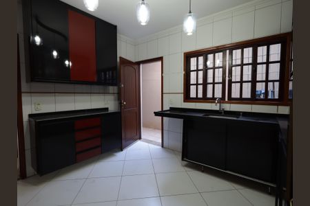 Casa à venda com 135m², 3 quartos e 2 vagasCozinha