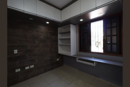 Casa à venda com 135m², 3 quartos e 2 vagasQuarto 2