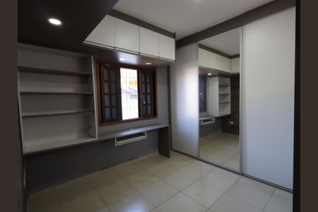 Casa à venda com 135m², 3 quartos e 2 vagasQuarto 2