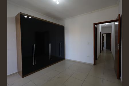 Casa à venda com 135m², 3 quartos e 2 vagasSuíte
