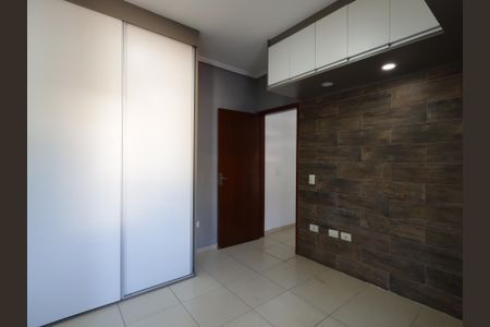 Casa à venda com 135m², 3 quartos e 2 vagasQuarto 2