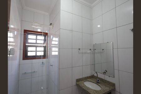 Casa à venda com 135m², 3 quartos e 2 vagasBanheiro