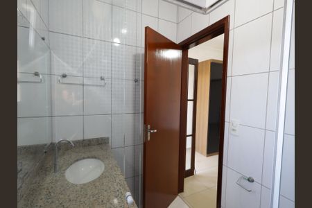 Casa à venda com 135m², 3 quartos e 2 vagasBanheiro da Suíte