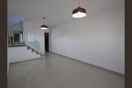 Sala de casa à venda com 3 quartos, 135m² em Jardim Monte Kemel, São Paulo