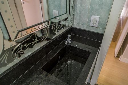 Apartamento à venda com 150m², 3 quartos e 2 vagasBanheiro Social 