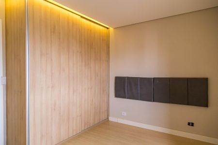 Apartamento à venda com 150m², 3 quartos e 2 vagasQuarto 2